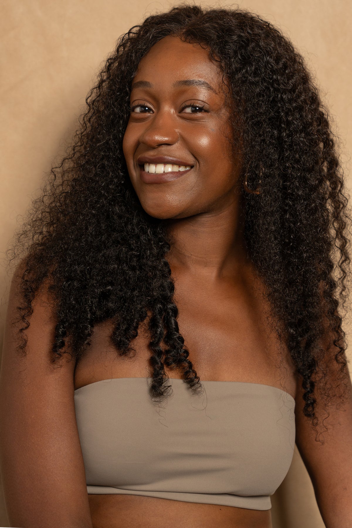 13x5 Glueless Wig – Blow-Out Texture | Wider Parting Space
